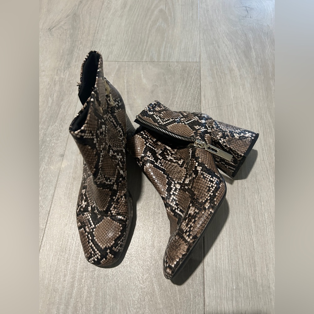 STRADIVARIUS chunky heeled python snake boot - image 11